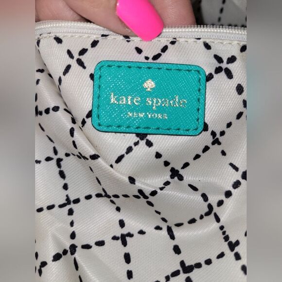Kate Spade New York, Mint Green Newbury Lane Briar Leather Tote. - Picture 9 of 10